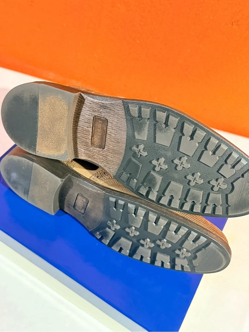 J.murphy stylish tan